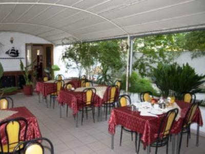 Hotel Nefeli Kavala Restaurante foto